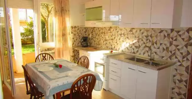 Apartman u prizemlju Jakša A2 - Pula