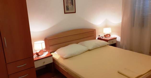 Villa Vanja / Appartamento con due camere da letto Marijana - Isola di Brac
