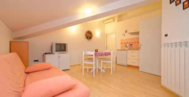 Apartment Rose in Villa Udovicic - Pjescana Uvala