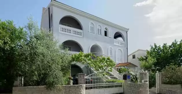 App White con balcone a Villa Udovicic - Pjescana Uvala
