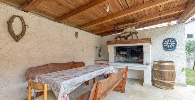 Appartamento Emanuela con piscina privata vicino a Pola