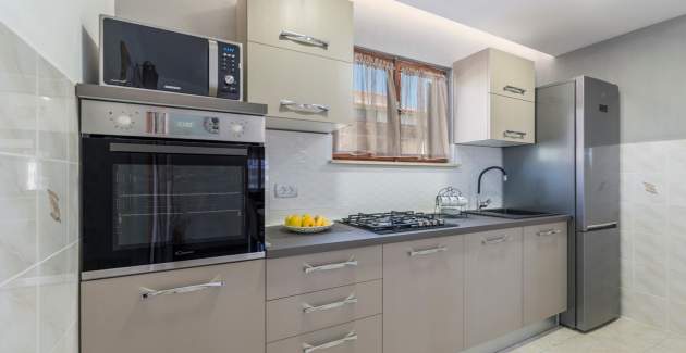 Appartamento Emanuela con piscina privata vicino a Pola