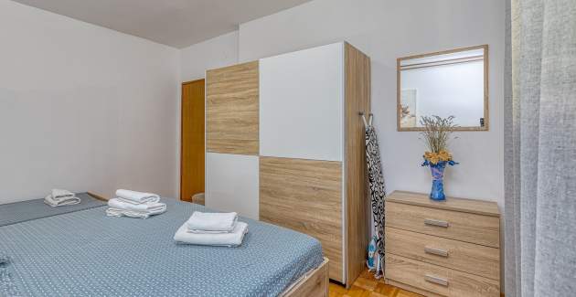 Apartman Emanuela s privatnim bazenom u blizini Pule