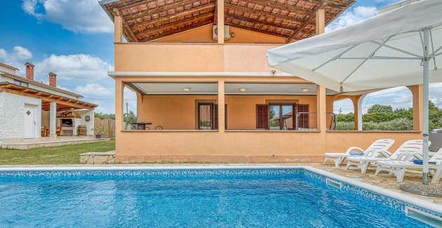 Appartamento Emanuela con piscina privata vicino a Pola