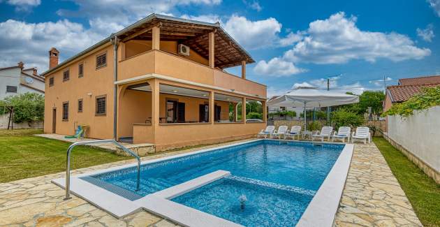 Appartamento Emanuela con piscina privata vicino a Pola