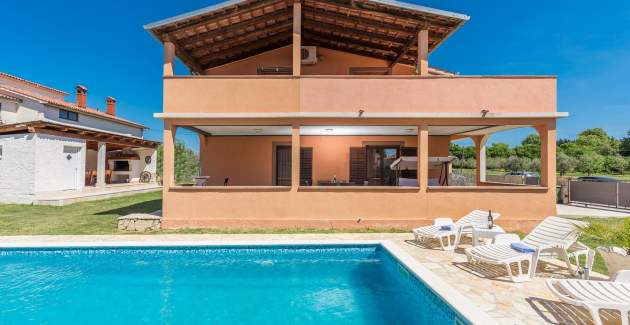Appartamento Emanuela con piscina privata vicino a Pola