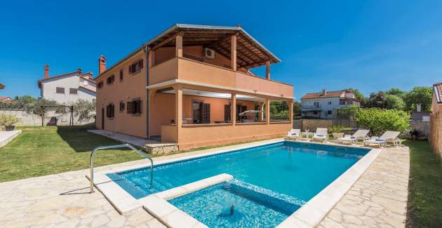 Appartamento Emanuela con piscina privata vicino a Pola