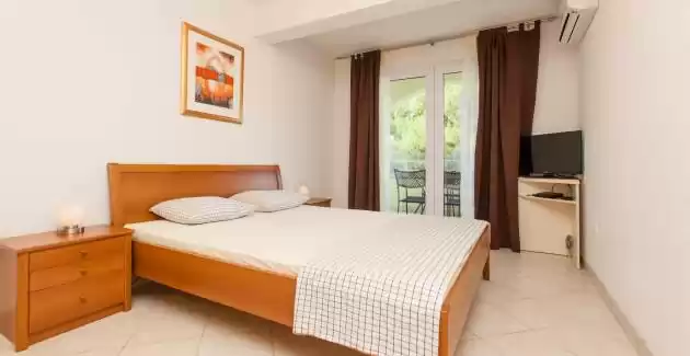 Apartman Family sa zajedničkim bazenom - Otok Čiovo