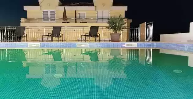 Appartamento Family con Piscina Condivisa - Isola di Ciovo