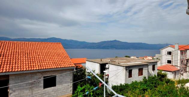 Apartment Marko with sea view - Island of Brac