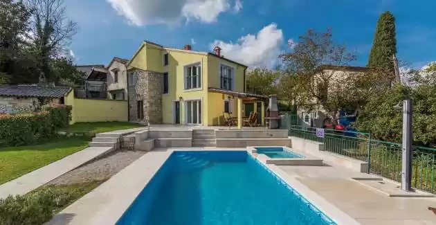 Villa Ana in Spinovci, pogled na Motovun