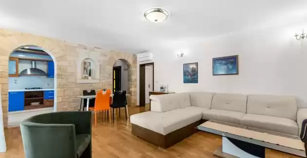 Apartman Hope VI