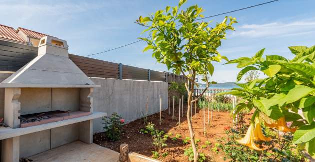 Ferienhaus Anica - Bibinje