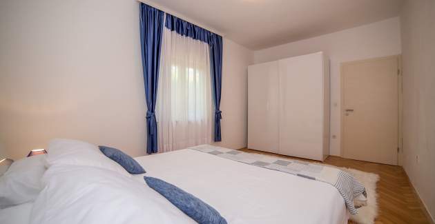 Apartmani Milas/ Nino A2 - Podstrana