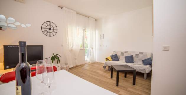 Apartment Milas/ Nino A2 - Podstrana