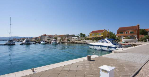 Apartments Grivicic / Ein Schlafzimmer A1 - Krapanj