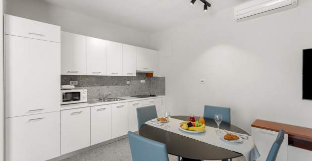 Ferienwohnung Irena V mit Poolblick