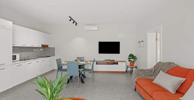 Ferienwohnung Irena V mit Poolblick