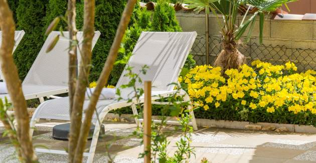 Ferienwohnung Laura C mit Balkon und Pool Blick