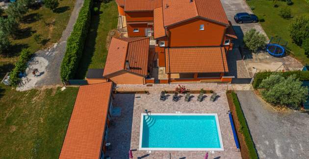 Danka / Apartment with shared Pool  A1