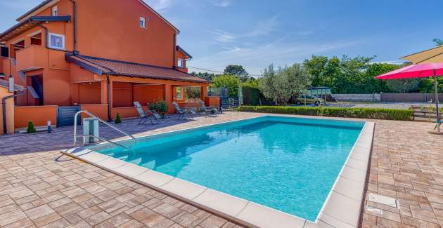 Danka / Appartamento con piscina condivisa A2