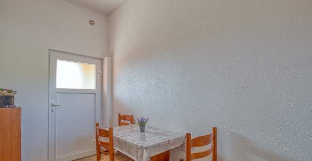 Danka / Appartamento con piscina condivisa A2