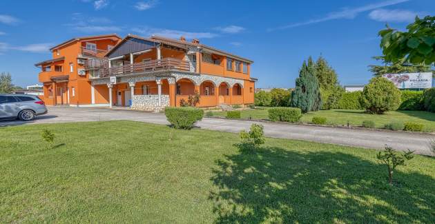 Danka / Apartment mit Gemeinschaftspool A3