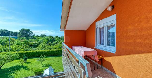 Danka / Apartment mit Gemeinschaftspool A5
