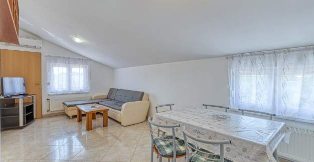 Danka / Apartment mit Gemeinschaftspool A5