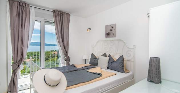 Ferienwohnung Suzy Lavanda mit Balkon und Meer Blick