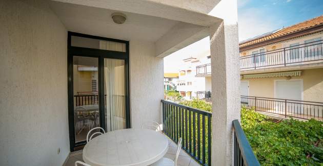 Studio-Apartment Grulovic Yellow - Vodice