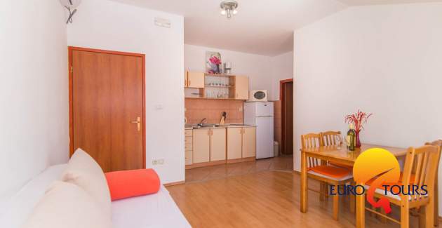 Appartamenti Jerkin / Due camere da letto A2 Red - Vodice