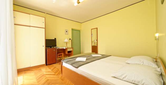 Apartments and Rooms Lanca / Doppelzimmer S2 - Insel Rab