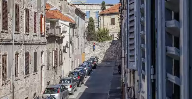 Ferienwohnung Altstadt Pula mit Terrasse