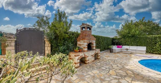Ferienhaus Marinela mit Privat Pool und Garten