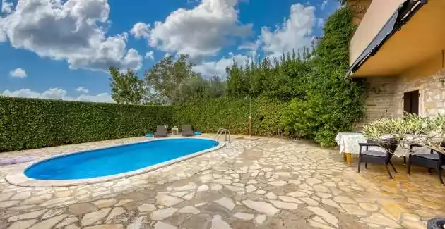 Holiday house Marinela with Private Pool and Fenced Garden