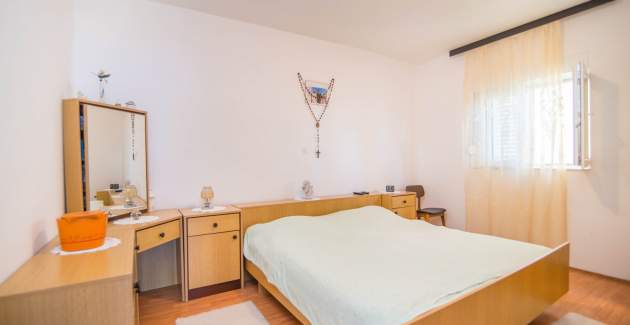 Apartments Cihorich A6 with private pool - Dugi Rat