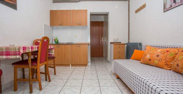 Apartments Mira / Apartment A1 - Peljesac