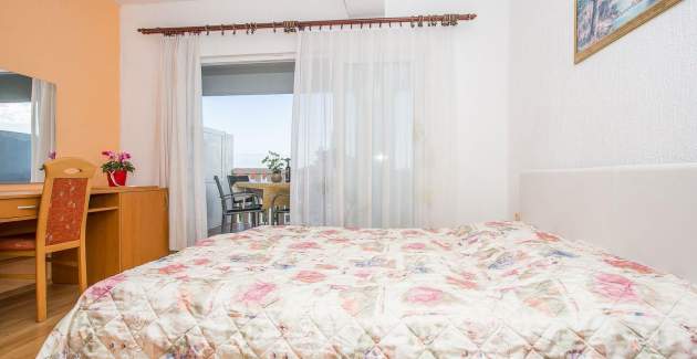 Apartments Mira / Apartment A1 - Peljesac