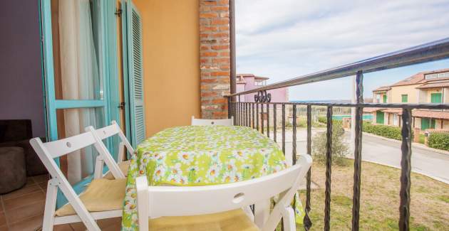 Appartamento Tia con balcone e piscina in comune, in resort turistico a Gedici