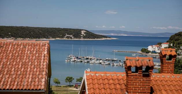 Two-bedroom Apartment Anica M - Island of Rab
