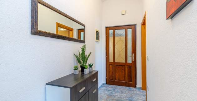 Apartman Vanessa I sa Dvije Spavaće Sobe i Bazenom 