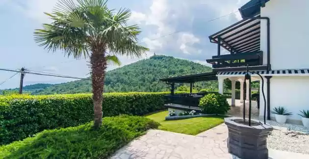 Authentisches Ferienhaus Zatka mit privatem Pool und Meerblick