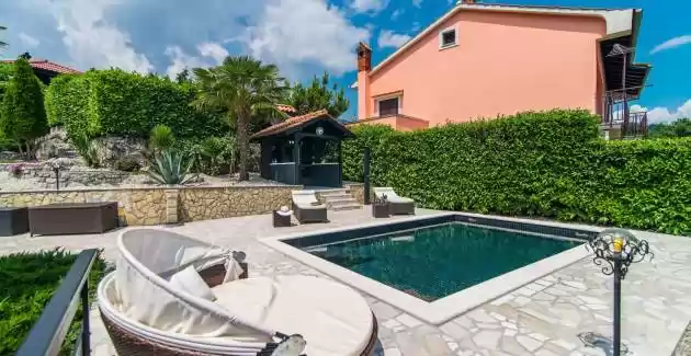 Authentic Villa Zatka with Sea View and Private Pool