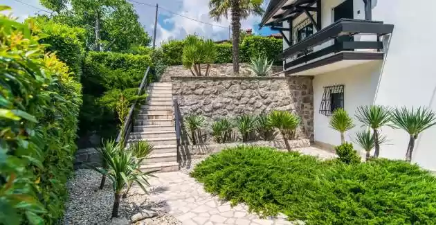 Authentisches Ferienhaus Zatka mit privatem Pool und Meerblick