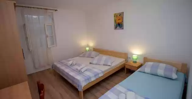 Apartmani Fortuna / Apartman A2 - Lokva Rogoznica