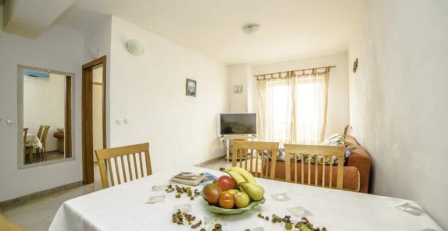 Villa Iva / Apartment A3 - Otok Brač