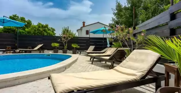 Villa Betiga / Apartman Scheveningen A1 - Barbariga