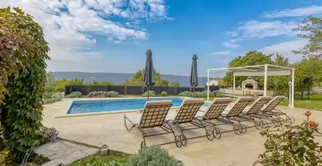  Villa Targetto mit Meerblick