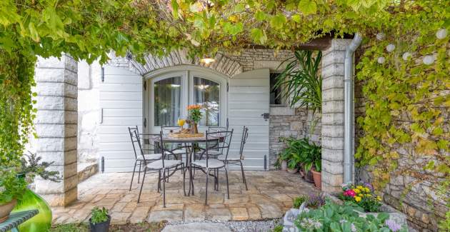 Villa Targetto mit Meerblick